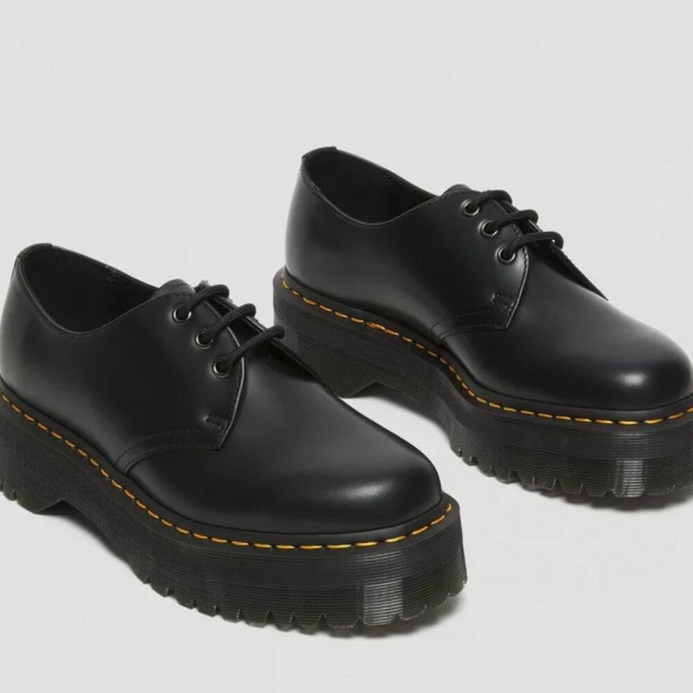 Dr. Martens Unisex-Adult 1461 Smooth Leather Platform Shoes